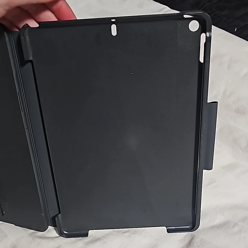 Logitech Black Tablet Case Slim Folio